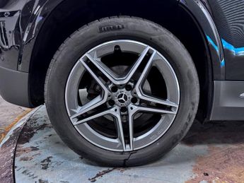 Mercedes-Benz GLA 1.3 GLA200h MHEV AMG Line (Executive) SUV 5dr Petrol Hybrid 7G-D