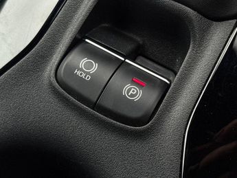 Toyota Corolla 1.8 VVT-h Excel Hatchback 5dr Petrol Hybrid CVT Euro 6 (s/s) (12