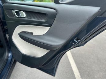 Volvo XC40 1.5 T3 Inscription Auto Euro 6 (s/s) 5dr
