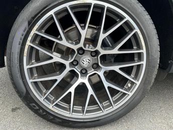 Porsche Macan 2.0T PDK 4WD Euro 6 (s/s) 5dr