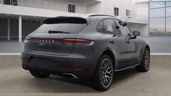 Porsche Macan 2.0T PDK 4WD Euro 6 (s/s) 5dr