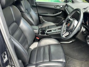 Porsche Macan 2.0T PDK 4WD Euro 6 (s/s) 5dr
