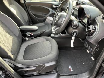 Smart forfour 17.6kWh Pulse Premium Auto 5dr (22kW Charger)