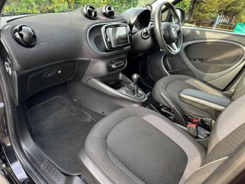 Smart forfour 17.6kWh Pulse Premium Auto 5dr (22kW Charger)