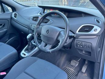 Renault Scenic 2.0 VVT Expression CVT Euro 5 5dr