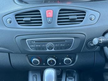 Renault Scenic 2.0 VVT Expression CVT Euro 5 5dr