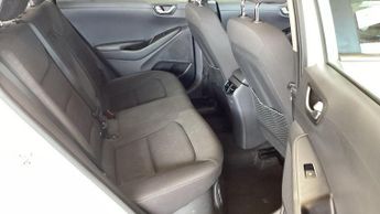 Hyundai IONIQ 1.6 h-GDi Premium DCT Euro 6 (s/s) 5dr