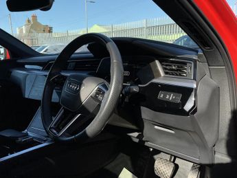 Audi E-Tron S LINE 55 QUATTRO