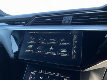 Audi E-Tron S LINE 55 QUATTRO