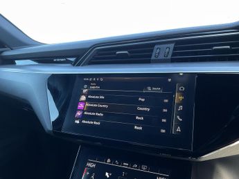 Audi E-Tron S LINE 55 QUATTRO