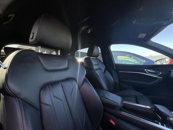 Audi E-Tron S LINE 55 QUATTRO