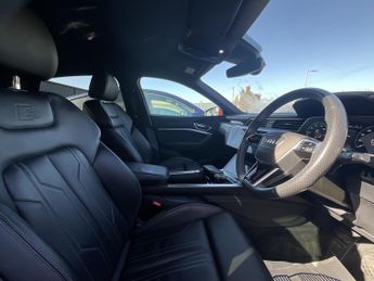 Audi E-Tron S LINE 55 QUATTRO