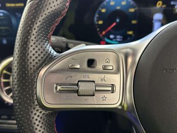 Mercedes-Benz EQA EQA 300 66.5kWh AMG Line SUV 5dr Electric Auto 4MATIC (228 ps)