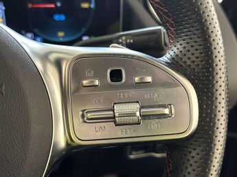 Mercedes-Benz EQA EQA 300 66.5kWh AMG Line SUV 5dr Electric Auto 4MATIC (228 ps)