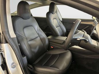Tesla Model 3 Saloon 4dr Electric Auto RWD (241 bhp)