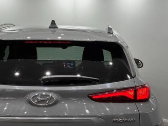 Hyundai KONA 64kWh Premium SE Auto 5dr (7kW Charger)