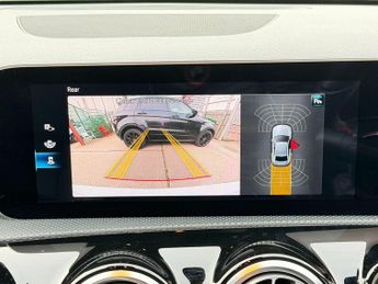 Mercedes-Benz A Class 1.5 A180d AMG Line (Premium) 7G-DCT Euro 6 (s/s) 4dr