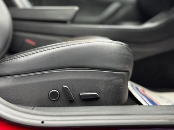 Tesla Model 3 (Dual Motor) Performance Auto 4WDE 4dr (Performance Upgrade)