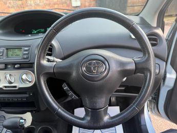 Toyota Yaris 1.3 VVT-i T Spirit 5dr