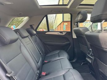 Mercedes-Benz GLE 3.0 GLE350d V6 AMG Line (Premium) G-Tronic 4MATIC Euro 6 (s/s) 5