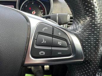 Mercedes-Benz GLE 3.0 GLE350d V6 AMG Line (Premium) G-Tronic 4MATIC Euro 6 (s/s) 5