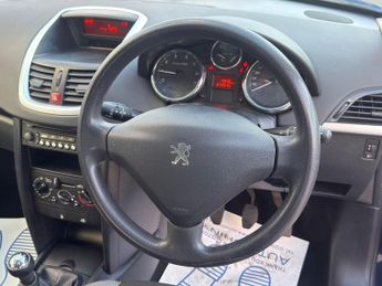 Peugeot 207 1.4 S 5dr