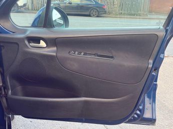 Peugeot 207 1.4 S 5dr