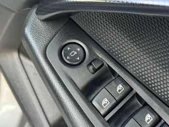 BMW 1 Series 1.5 118i Sport (LCP) DCT Euro 6 (s/s) 5dr