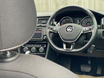 Volkswagen Golf 2.0 TDI BlueMotion Tech GT Edition DSG Euro 6 (s/s) 5dr