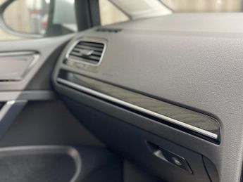 Volkswagen Golf 2.0 TDI BlueMotion Tech GT Edition DSG Euro 6 (s/s) 5dr