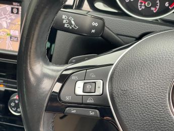 Volkswagen Golf 2.0 TDI BlueMotion Tech GT Edition DSG Euro 6 (s/s) 5dr