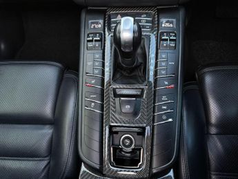 Porsche Macan 2.0T PDK 4WD Euro 6 (s/s) 5dr