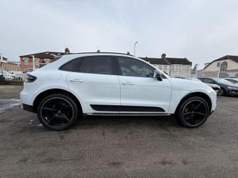 Porsche Macan 2.0T PDK 4WD Euro 6 (s/s) 5dr