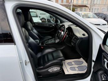 Porsche Macan 2.0T PDK 4WD Euro 6 (s/s) 5dr