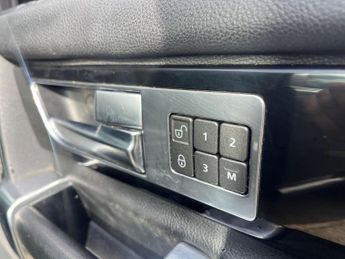 Land Rover Discovery 4 3.0 TD V6 HSE Auto 4WD Euro 4 5dr