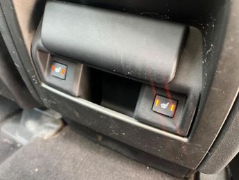 Land Rover Discovery 4 3.0 TD V6 HSE Auto 4WD Euro 4 5dr