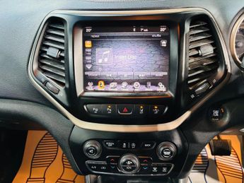 Jeep Cherokee 2.0 CRD Limited Auto 4WD Euro 5 (s/s) 5dr