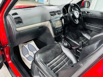 Skoda Yeti 2.0 TDI Elegance Outdoor DSG 4WD Euro 5 5dr