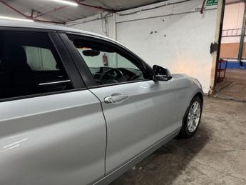 BMW 1 Series 2.0 118d SE Auto Euro 5 (s/s) 5dr