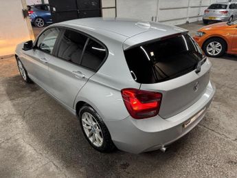 BMW 1 Series 2.0 118d SE Auto Euro 5 (s/s) 5dr