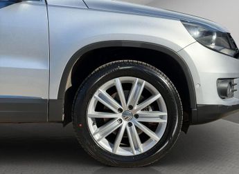 Volkswagen Tiguan 2.0 TDI BlueMotion Tech Match Edition DSG 4WD Euro 6 (s/s) 5dr