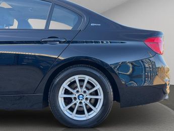 BMW 3 Series 2.0 330e 7.6kWh SE Auto Euro 6 (s/s) 4dr