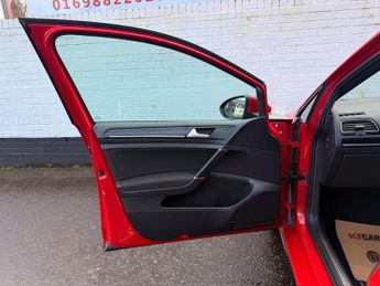 Volkswagen Golf 2.0 TDI BlueMotion Tech GTD DSG Euro 6 (s/s) 5dr