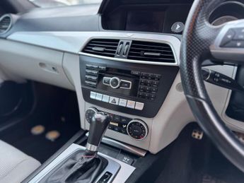 Mercedes-Benz C Class 2.1 C200 CDI BlueEfficiency AMG Sport G-Tronic+ Euro 5 (s/s) 5dr