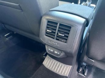 Volkswagen T-Roc 1.5 TSI EVO SEL DSG Euro 6 (s/s) 5dr