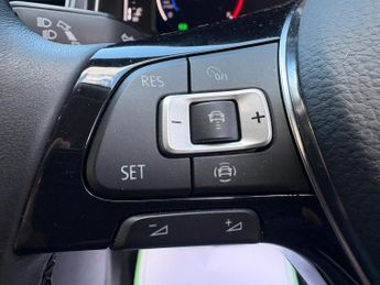 Volkswagen T-Roc 1.5 TSI EVO SEL DSG Euro 6 (s/s) 5dr