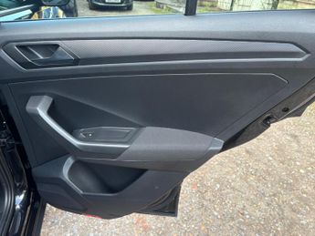 Volkswagen T-Roc 1.5 TSI EVO SEL DSG Euro 6 (s/s) 5dr