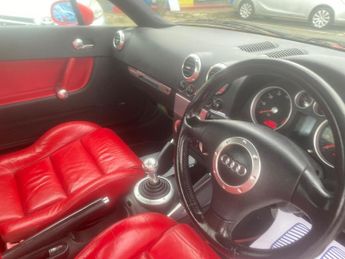 Audi TT 1.8T quattro 2dr