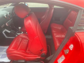 Audi TT 1.8T quattro 2dr