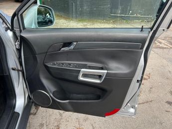 Vauxhall Antara 2.2 CDTi Exclusiv 2WD Euro 5 (s/s) 5dr